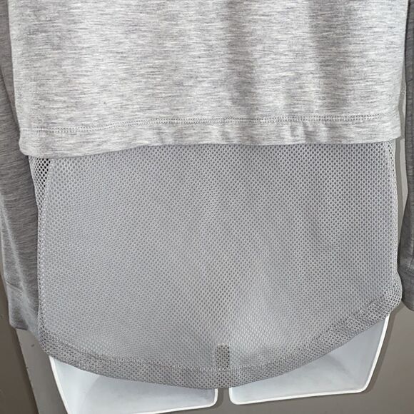 YOGALICIOUS Grey Mesh Panel Hoodie-M - Picture 4 of 5